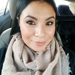 Meet your Posher, Xiomara